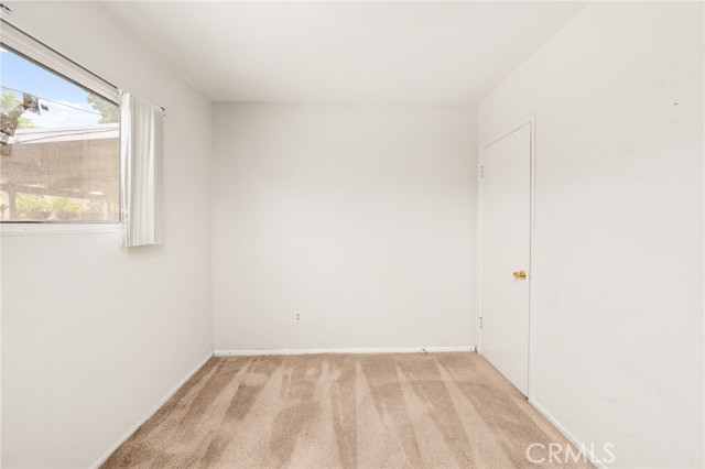 1320 W Flora Street, Ontario CA: https://media.crmls.org/medias/414082f8-4dc6-477f-90b7-2eb1da9f63d2.jpg