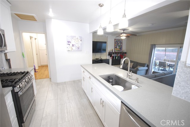 3708 Michelson Street, Lakewood CA: https://media.crmls.org/medias/41410e61-2739-4013-8655-a9454be71c97.jpg