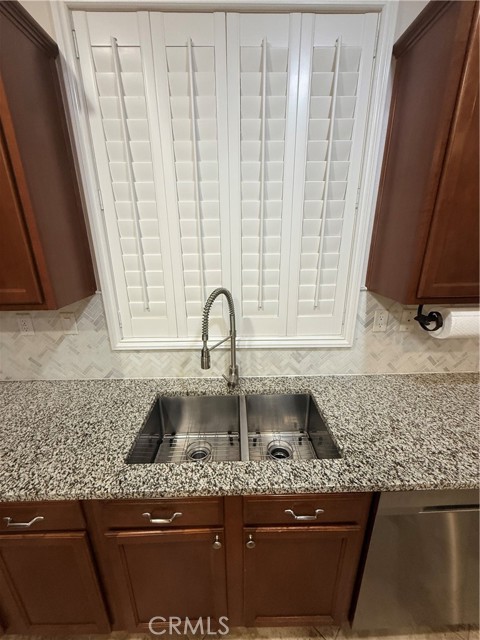 Detail Gallery Image 8 of 43 For 2274 Dwight Ct, Rosamond,  CA 93560 - 5 Beds | 3 Baths