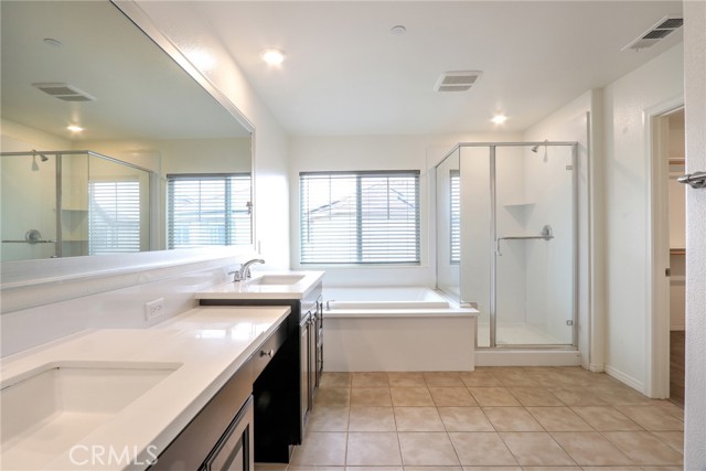 Detail Gallery Image 23 of 60 For 6943 Ellicott Ct, Jurupa Valley,  CA 91752 - 6 Beds | 4/1 Baths