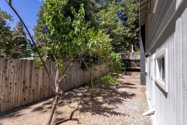 Detail Gallery Image 31 of 54 For 31805 Luring Pines Dr, Running Springs,  CA 92382 - 3 Beds | 3 Baths