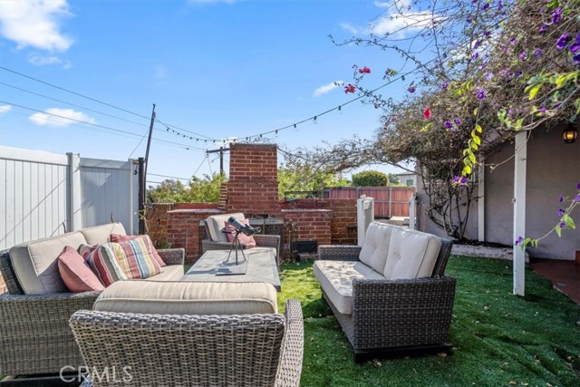 Detail Gallery Image 20 of 29 For 2215 Marigold Pl, San Diego,  CA 92105 - 3 Beds | 1 Baths