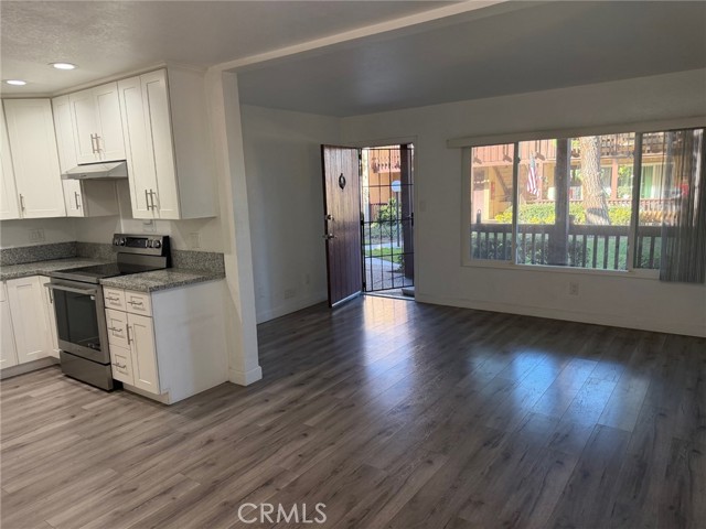 Detail Gallery Image 4 of 11 For 1010 W Macarthur Bld #147,  Santa Ana,  CA 92707 - 1 Beds | 1 Baths