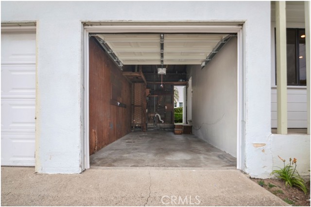1314 Palm Avenue, Huntington Beach CA: https://media.crmls.org/medias/414409bf-92cd-402b-9536-2db7ddc3b04d.jpg