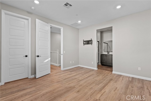 Detail Gallery Image 17 of 52 For 27004 Trail View, Valencia,  CA 91381 - 3 Beds | 3 Baths