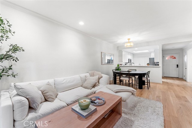 Detail Gallery Image 9 of 27 For 362 Villa Point, Newport Beach,  CA 92660 - 2 Beds | 2 Baths