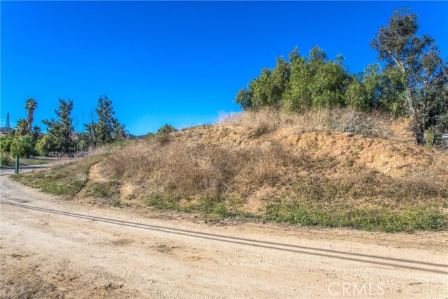 Detail Gallery Image 3 of 13 For 12 Boy Scout Rd, Redlands,  CA 92373 - – Beds | – Baths