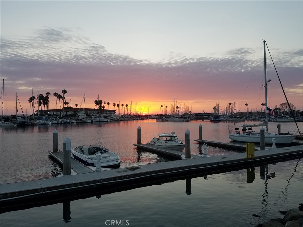 https://media.crmls.org/medias/4146dc28-88cf-4753-9cbc-b5e258238a2a.jpg?preset=X-Large