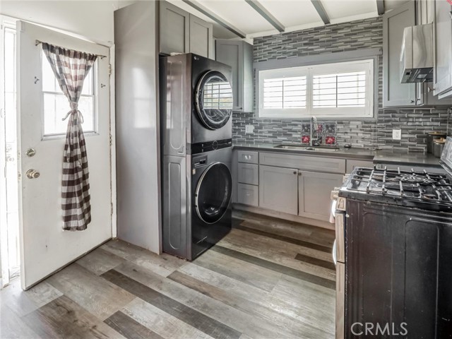 1401 W 165th Street, Compton CA: https://media.crmls.org/medias/4146f84e-ba11-49ee-b7d9-26a1e1da0d86.jpg