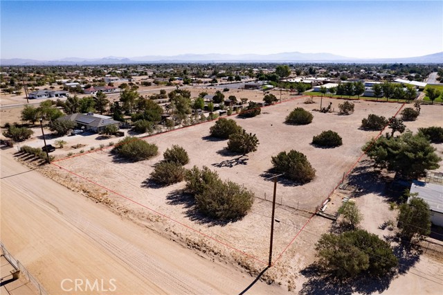 Detail Gallery Image 3 of 11 For 8821 Oakwood Ave, Hesperia,  CA 92345 - – Beds | – Baths