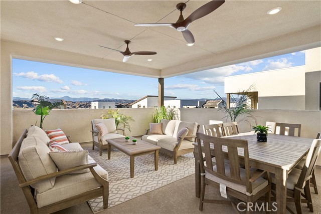 27246 Bush Mallow Court, Valencia CA: https://media.crmls.org/medias/41472c40-f3c9-4225-aa54-3b7bdd9913b3.jpg
