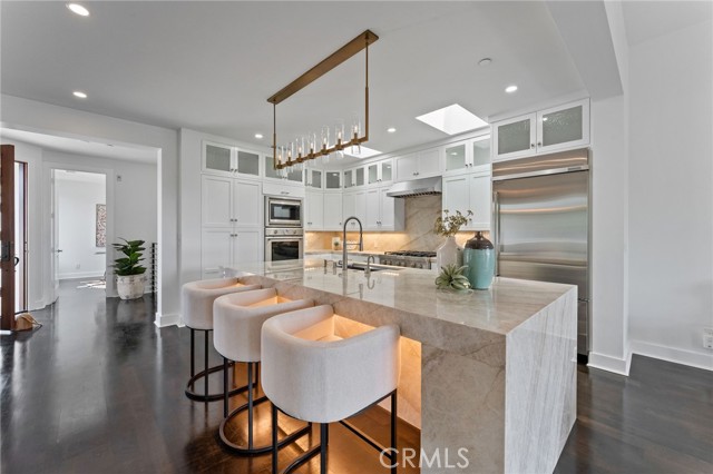 444 Morning Canyon Road, Corona del Mar CA: https://media.crmls.org/medias/414735a7-8bf3-4708-80c5-0eb5ba14186c.jpg
