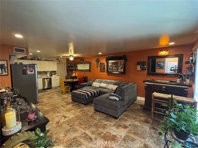 1434 Highland, Duarte CA: https://media.crmls.org/medias/41475aa6-a35b-4605-9072-32dd8f7cfb90.jpg