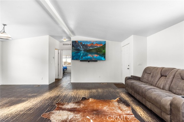 41605 De Portola Road, Temecula CA: https://media.crmls.org/medias/41476201-f3af-4c1b-9de5-9fa02de9ce7e.jpg