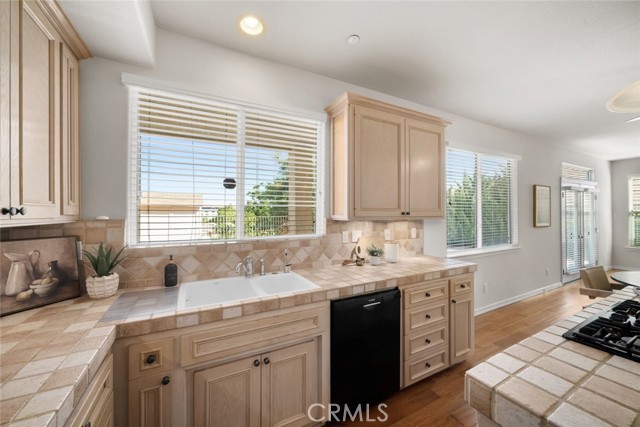 Detail Gallery Image 12 of 39 For 1090 Megan Ct, Templeton,  CA 93465 - 3 Beds | 2/1 Baths