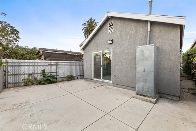 Detail Gallery Image 7 of 36 For 10962 Willowbrook Ave, Los Angeles,  CA 90059 - 3 Beds | 2 Baths