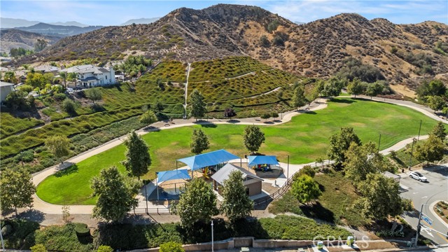 Detail Gallery Image 34 of 38 For 21240 Lone Star Way, Saugus,  CA 91390 - 4 Beds | 3 Baths