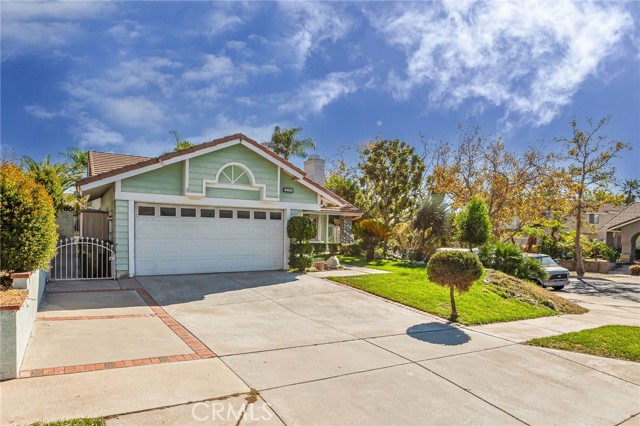 Detail Gallery Image 4 of 39 For 6199 Cabernet Pl, Rancho Cucamonga,  CA 91737 - 4 Beds | 2 Baths