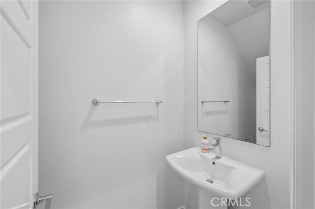 Detail Gallery Image 10 of 34 For 130 Citron Ct, Perris,  CA 92571 - 3 Beds | 2/1 Baths