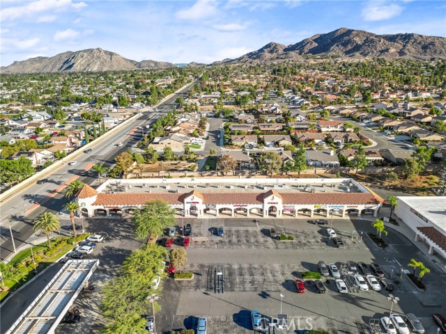 12190 Perris Blvd, Moreno Valley CA: https://media.crmls.org/medias/414ac5ca-6773-43b5-bf68-a3a612f43282.jpg