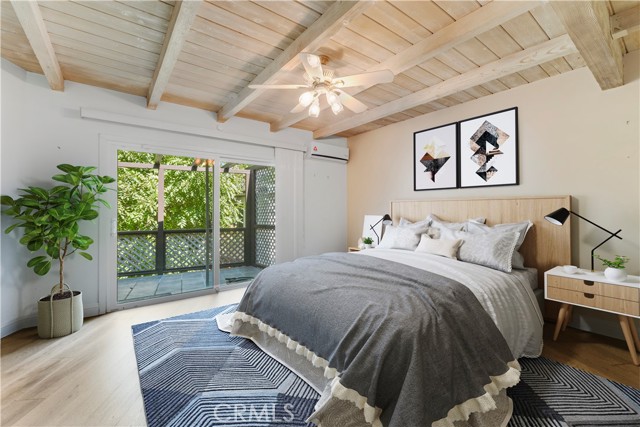 Detail Gallery Image 11 of 30 For 11441 Decente Dr, Studio City,  CA 91604 - 2 Beds | 2 Baths