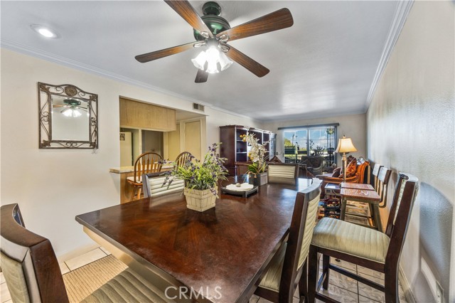 Detail Gallery Image 20 of 41 For 7018 Rita Ave #404,  Huntington Park,  CA 90255 - 3 Beds | 2 Baths