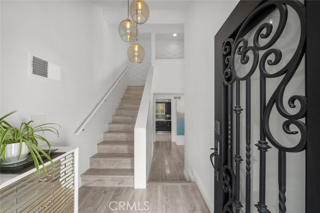 22835 Styles Street, Woodland Hills CA: https://media.crmls.org/medias/414cf2e9-32ec-462c-93cf-8b690d14b671.jpg