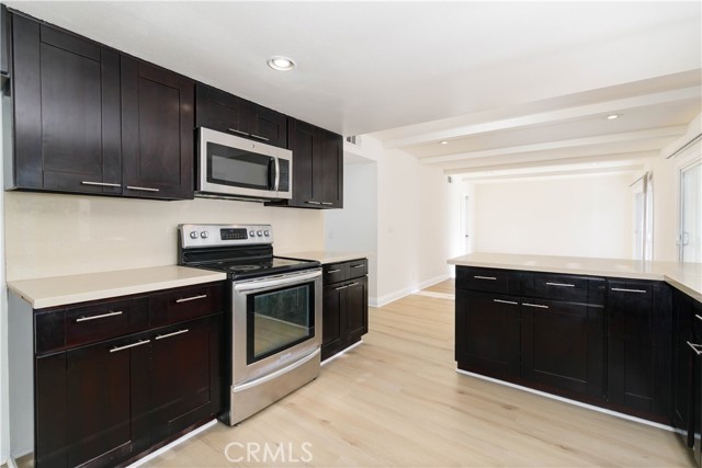 Detail Gallery Image 11 of 44 For 1142 Flintlock, Diamond Bar,  CA 91765 - 5 Beds | 3/1 Baths