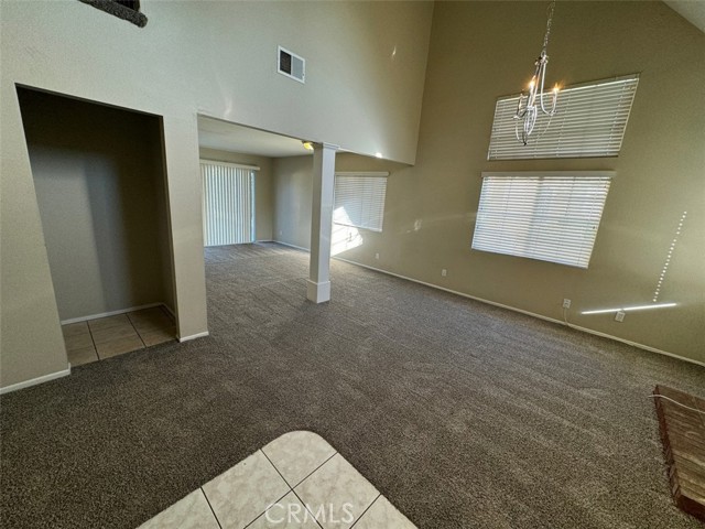 Detail Gallery Image 5 of 30 For 6215 Heatherwood Dr, Jurupa Valley,  CA 92509 - 3 Beds | 2/1 Baths