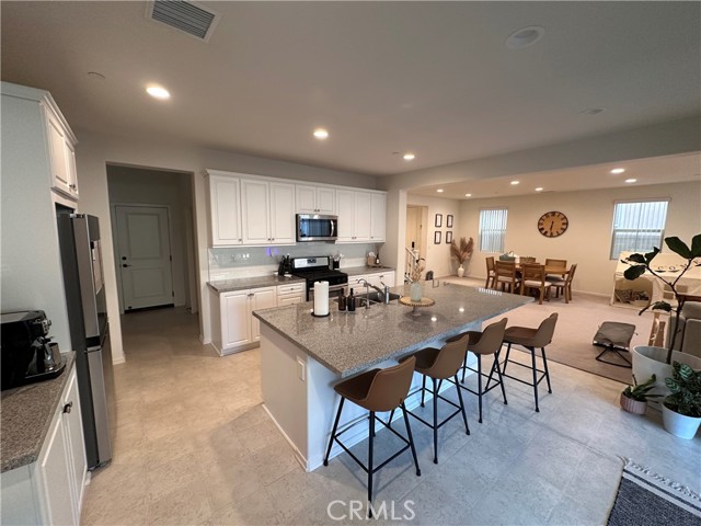 Detail Gallery Image 5 of 19 For 3314 E Rutherford Dr, Ontario,  CA 91761 - 4 Beds | 3 Baths