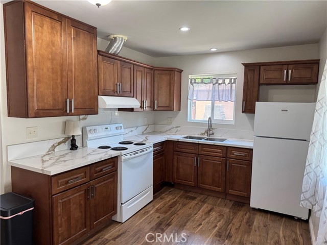 Detail Gallery Image 6 of 15 For 3298 N Arrowhead Ave, San Bernardino,  CA 92405 - 1 Beds | 1 Baths