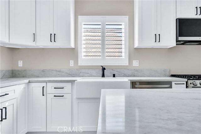 Image 24 of 51 For 5602 Verdura Ave