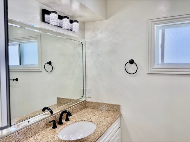 Detail Gallery Image 21 of 28 For 5015 River Ave, Newport Beach,  CA 92663 - 4 Beds | 3 Baths