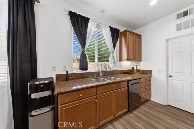 786 Suncup Circle, Hemet CA: https://media.crmls.org/medias/414f9531-e75e-43bf-85da-ba75efadfccd.jpg