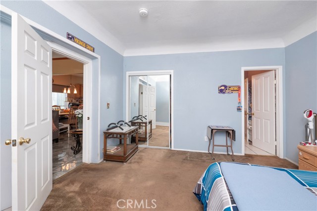 1203 E 33rd Street, Los Angeles CA: https://media.crmls.org/medias/41504159-c990-40e6-925e-7c062a740aa6.jpg