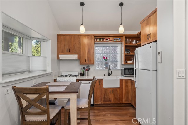 Detail Gallery Image 7 of 61 For 1805 Hemlock St, Chico,  CA 95928 - – Beds | – Baths