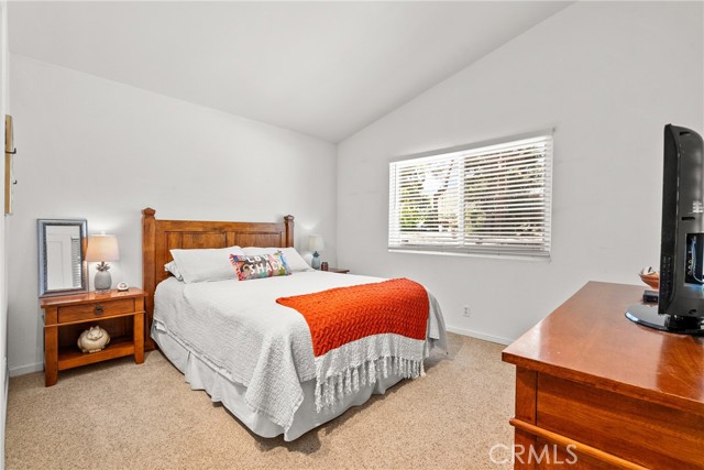 39662 86th W Street, Leona Valley CA: https://media.crmls.org/medias/415164e4-9bd2-4ce4-93e6-19c306196464.jpg