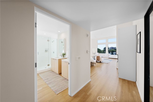 Detail Gallery Image 36 of 57 For 1690 N Crescent Heights Bld, Los Angeles,  CA 90069 - 3 Beds | 4 Baths
