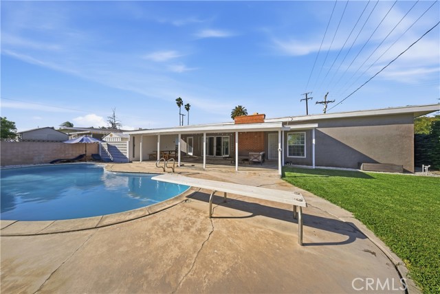 Detail Gallery Image 2 of 36 For 610 W Olive, Colton,  CA 92324 - 3 Beds | 1/1 Baths