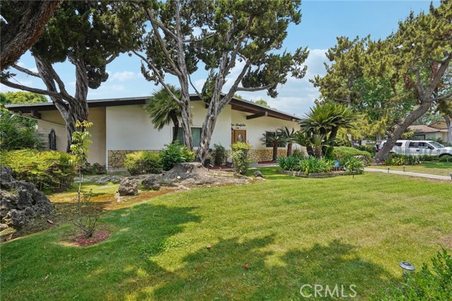 1721 S 3rd Avenue, Arcadia CA: https://media.crmls.org/medias/41524156-54fa-457e-8487-aa25deb7372b.jpg