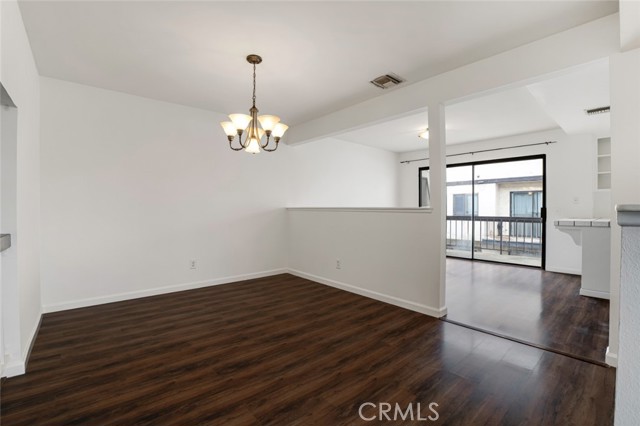 Detail Gallery Image 8 of 32 For 20737 Roscoe Bld #701,  Winnetka,  CA 91306 - 3 Beds | 2/1 Baths