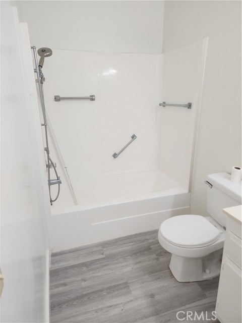 2119 Via Puerta, Laguna Woods CA: https://media.crmls.org/medias/41528908-fff8-456d-935e-d1166919d44e.jpg