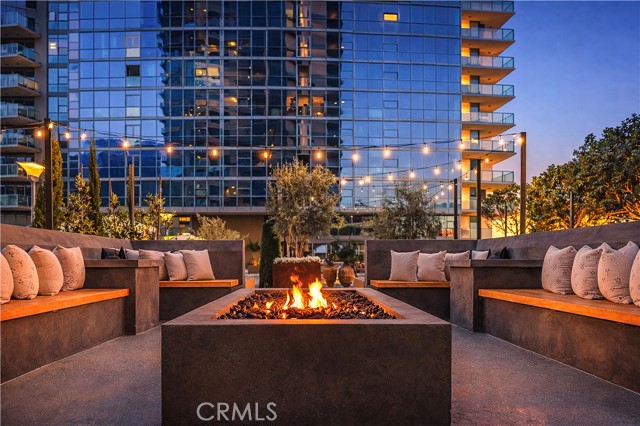 Detail Gallery Image 9 of 21 For 9 Macarthur Place #801,  Santa Ana,  CA 92707 - 2 Beds | 2 Baths