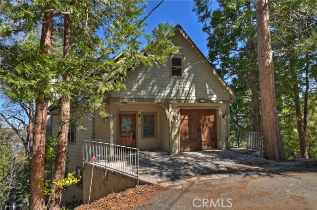 Detail Gallery Image 9 of 59 For 319 Mittry Ln, Lake Arrowhead,  CA 92352 - 2 Beds | 2/1 Baths