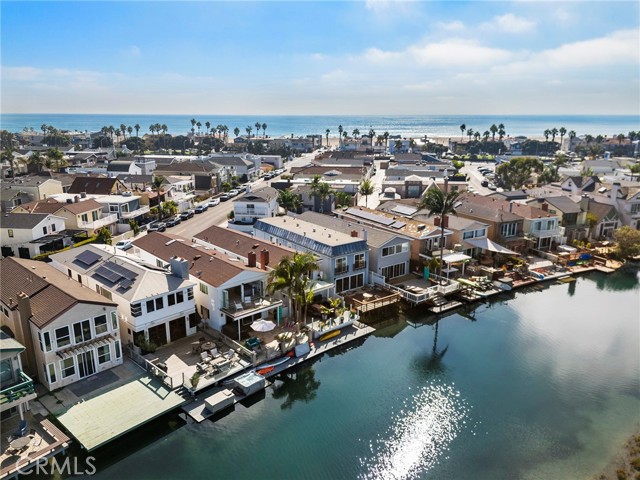 Detail Gallery Image 38 of 45 For 235 Canal St, Newport Beach,  CA 92663 - 4 Beds | 3/1 Baths