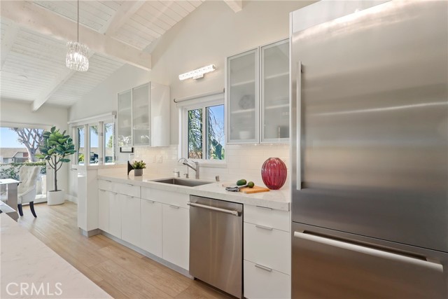 Detail Gallery Image 15 of 35 For 2000 Vista Cajon, Newport Beach,  CA 92660 - 3 Beds | 2 Baths