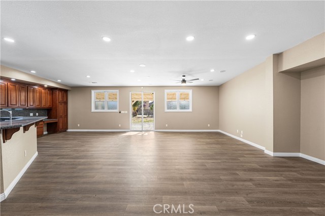 43309 45th W Street, Lancaster CA: https://media.crmls.org/medias/41544d42-98c9-4c21-9153-d2440a8481da.jpg