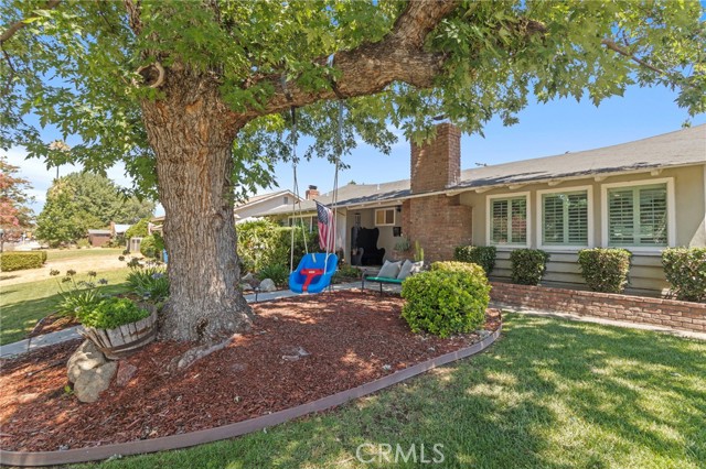 289 E Mckinley Avenue, Pomona CA: https://media.crmls.org/medias/4154588a-ac00-4de1-aa0b-d4a21e37cdb8.jpg