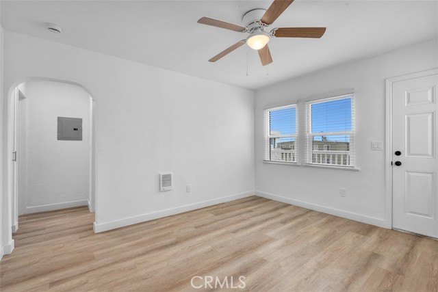908 Manhattan Avenue, Hermosa Beach CA: https://media.crmls.org/medias/41547dc0-8641-4a66-97a3-f4567d19d345.jpg