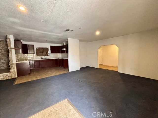 32900 Dune Road., Newberry Springs CA: https://media.crmls.org/medias/41555b6f-5eca-4401-aed8-4e254a7c363c.jpg